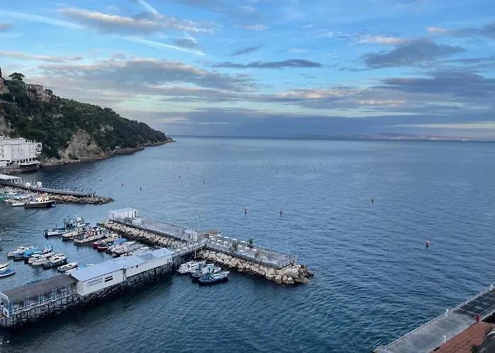 Casa A Mare Bed and Breakfast 4*